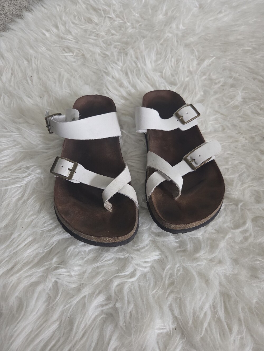 White Moutain White Leather Buckle Sandals